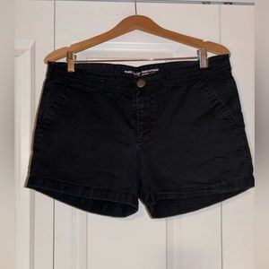 Khakis by Gap Skinny Boyfriend Black Shorts